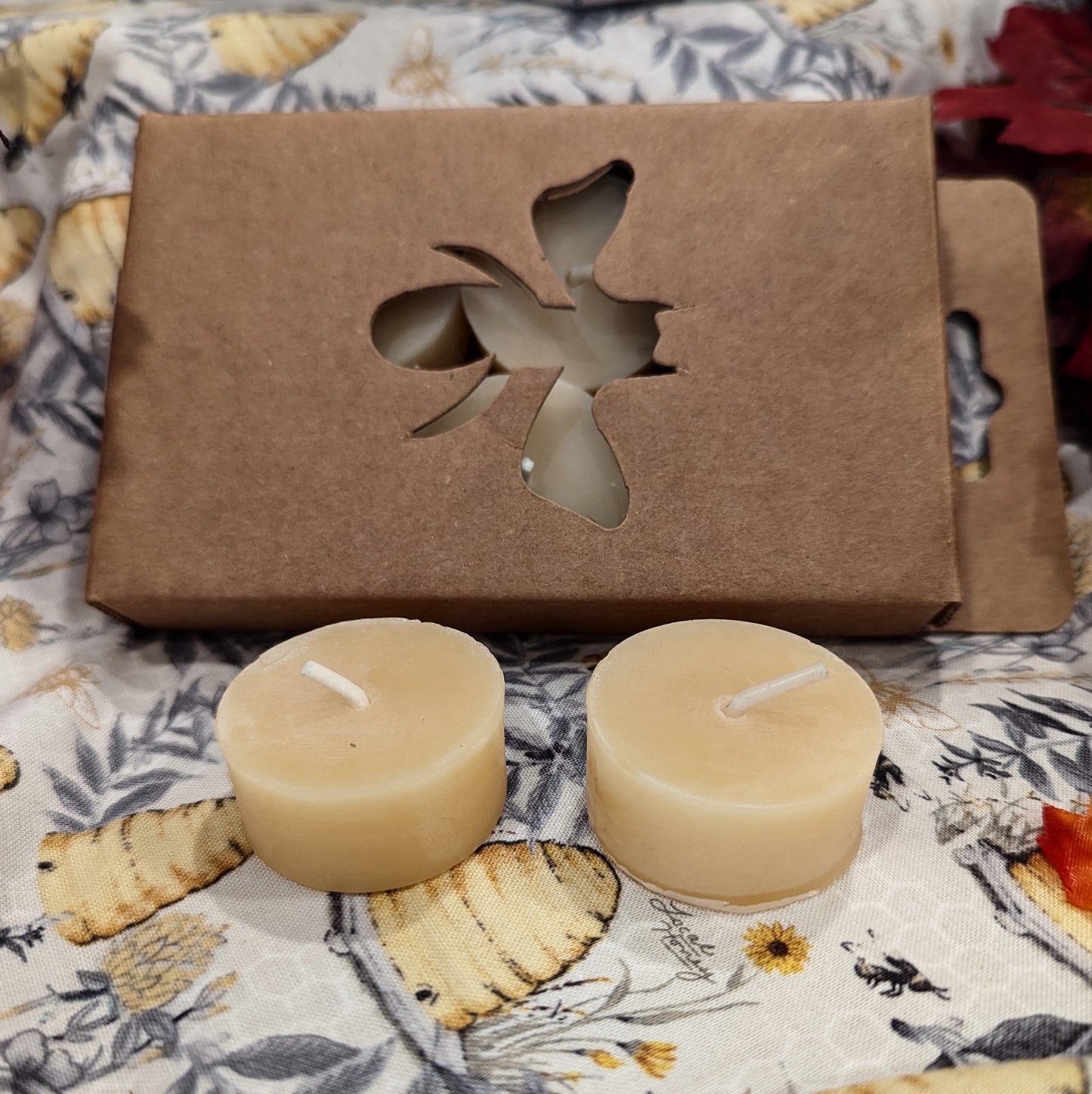 BEESWAX CANDLES: TEALIGHTS